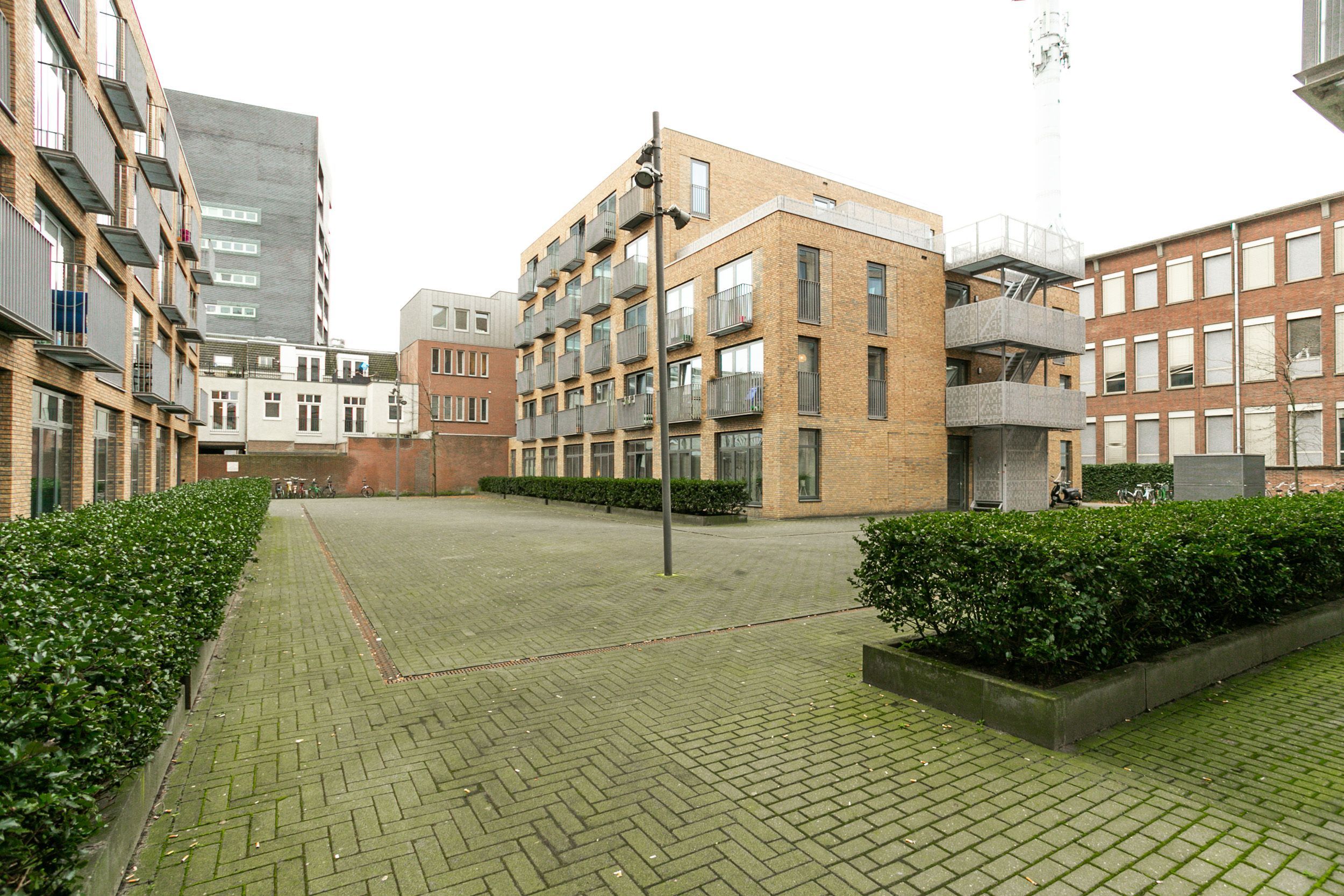 Van Delfthof 29, Tilburg